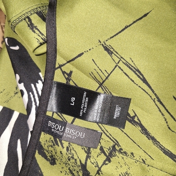 Bisou Bisou flowy zebra print blouse size large - Picture 8 of 8